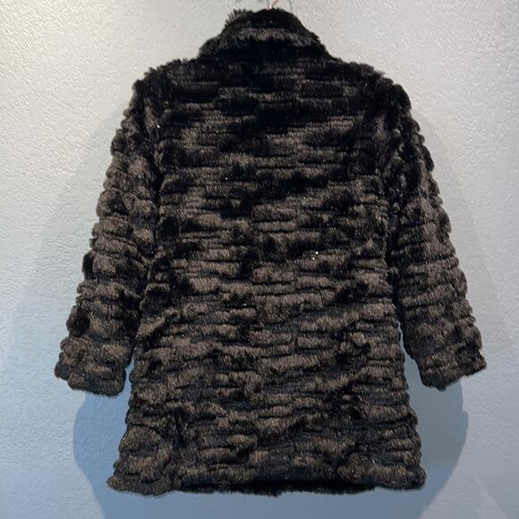 Widgeon Girls Black Super Soft Faux Fur Jacket with Sequins & Pockets - Size M - Picture 3 of 6